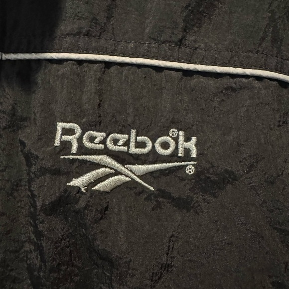 Reebok Black Windbreaker Jacket Size L Unisex Zip Front Outdoor - Picture 6 of 16